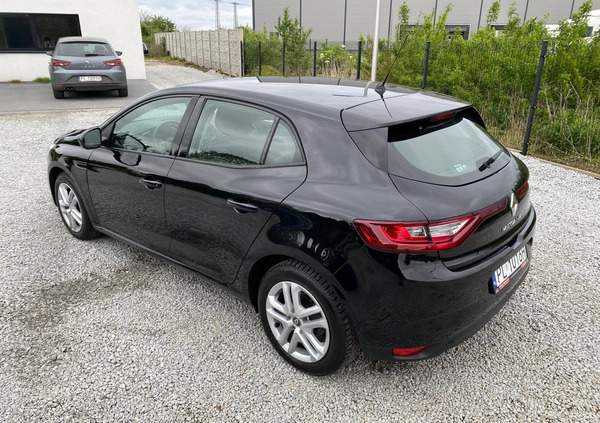 Renault Megane cena 45999 przebieg: 111000, rok produkcji 2017 z Wyszogród małe 781